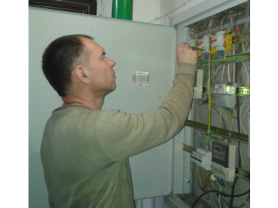 electrical installation in the apartment